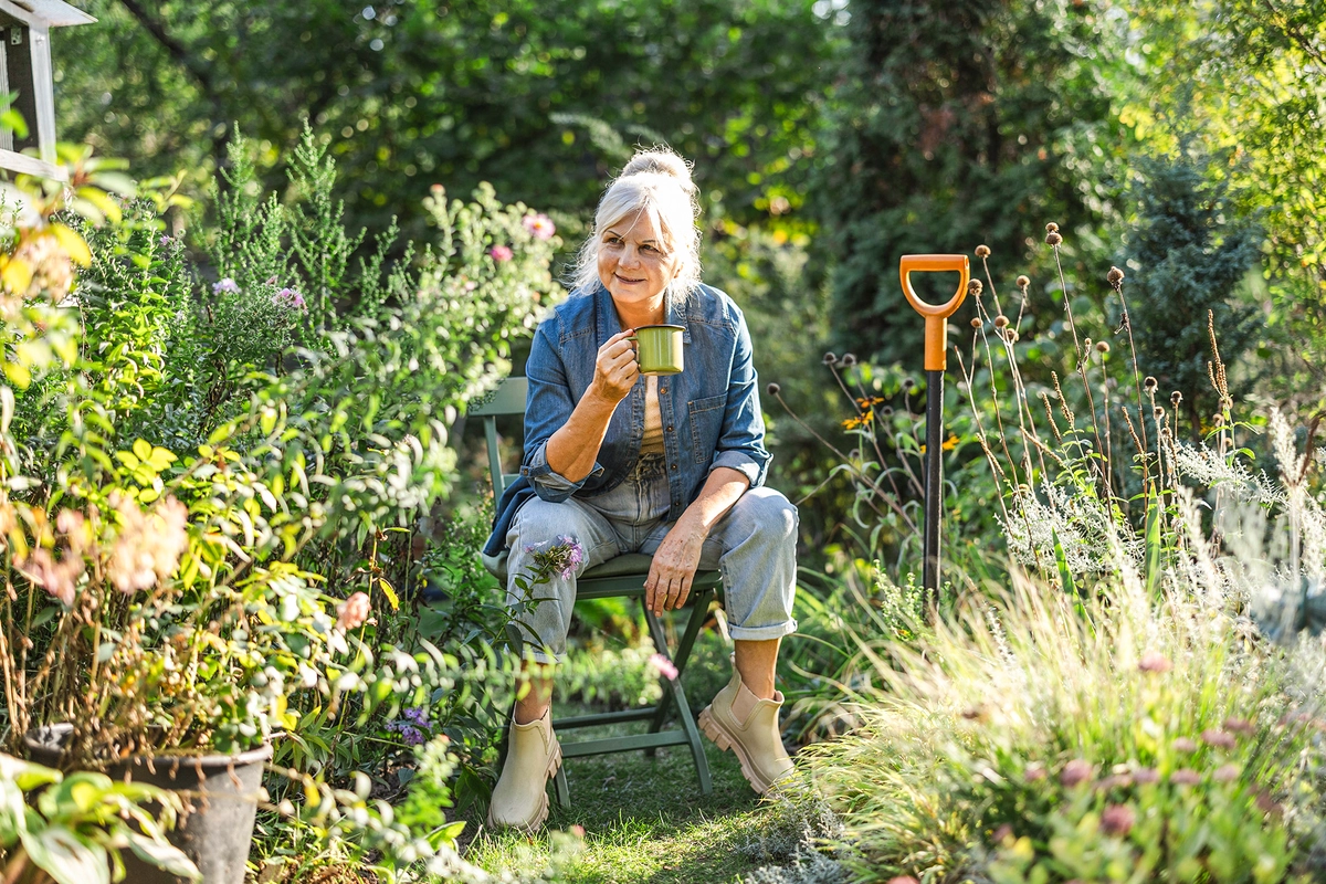 The June Garden Checklist:  Tasks to Tackle Now for a Healthier Summer Garden