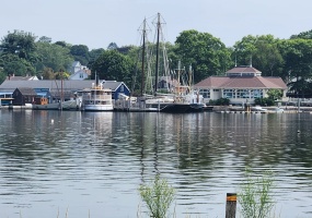 152 Whitehall, Stonington, 06355, 2 Bedrooms Bedrooms, 0 ,2 BathroomsBathrooms,Residential Rental,For Sale,Whitehall,0,24024762