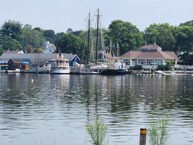 152 Whitehall, Stonington, 06355, 2 Bedrooms Bedrooms, 0 ,2 BathroomsBathrooms,Residential Rental,For Sale,Whitehall,0,24024762