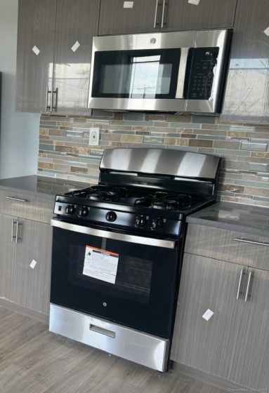 507 Main, Bridgeport, 06608, 3 Bedrooms Bedrooms, 0 ,1 BathroomBathrooms,Residential Rental,For Sale,Main,0,24029245