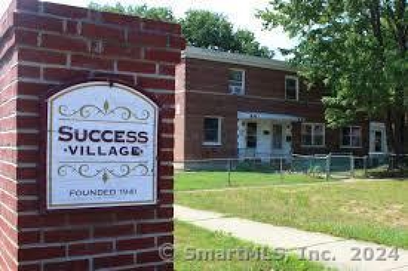 490 Success, Bridgeport, 06610, 2 Bedrooms Bedrooms, 0 ,1 BathroomBathrooms,Condo/co-op For Sale,For Sale,Success,0,24022195