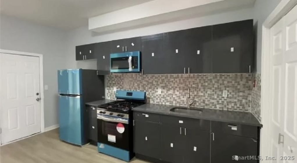 503 Main, Bridgeport, 06608, 3 Bedrooms Bedrooms, 0 ,1 BathroomBathrooms,Residential Rental,For Sale,Main,0,24060288