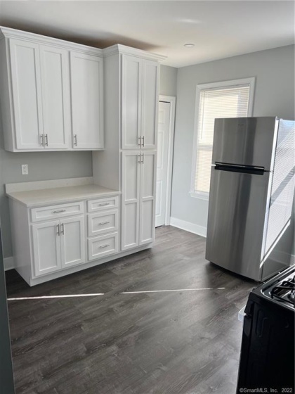 7-9 Burritt, Stratford, 06615, 2 Bedrooms Bedrooms, ,1 BathroomBathrooms,Residential Rental,For Sale,Burritt,24078862