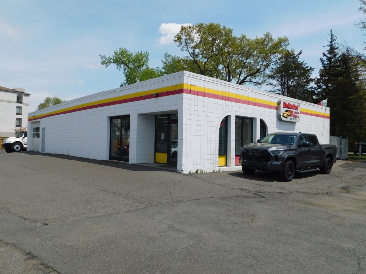 592 Elm, Windsor Locks, 06096, 0 , 0 ,1 BathroomBathrooms,Commercial For Sale,For Sale,Elm,0,24094767