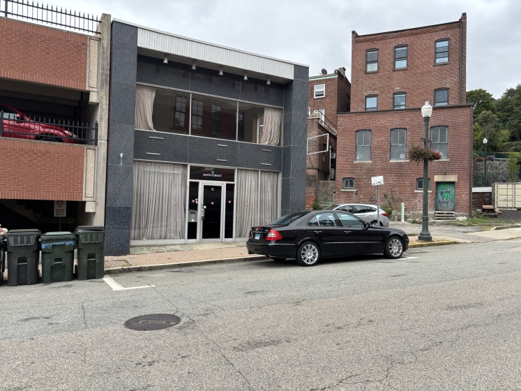 11 Bath, Norwich, 06360, 0 , 0 ,0,Commercial For Lease,For Rent,Bath,0,24119078
