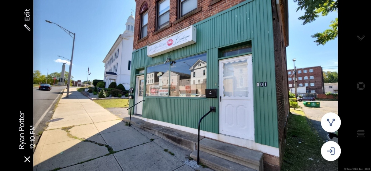 303 East Main, Meriden, 06450, 0 , 0 ,0,Commercial For Lease,For Rent,East Main,0,24126080