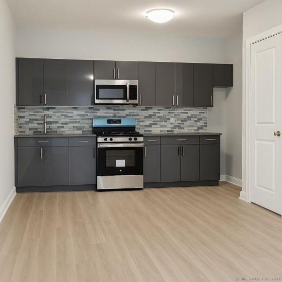 511 Main, Bridgeport, 06608, 3 Bedrooms Bedrooms, 0 ,1 BathroomBathrooms,Residential Rental,For Sale,Main,0,24011380