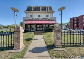 2404 Main, Hartford, 06120, 3 Bedrooms Bedrooms, 0 ,1 BathroomBathrooms,Multi-family For Sale,For Sale,Main,0,24150463
