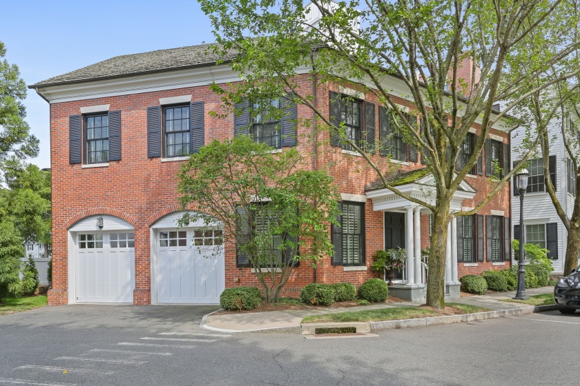 2 Elmwood, Fairfield, 06890, 3 Bedrooms Bedrooms, 0 ,3 BathroomsBathrooms,Condo/co-op For Sale,For Sale,Elmwood,0,24150747