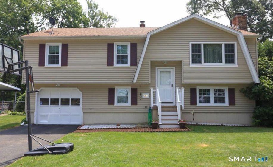 68 Eagle, West Haven, 06516, 3 Bedrooms Bedrooms, 0 ,2 BathroomsBathrooms,Single Family For Sale,For Sale,Eagle,0,24152125