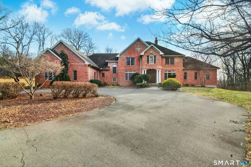 215 Old Mountain, Farmington, 06032, 5 Bedrooms Bedrooms, 0 ,6 BathroomsBathrooms,Single Family For Sale,For Sale,Old Mountain,0,24145808