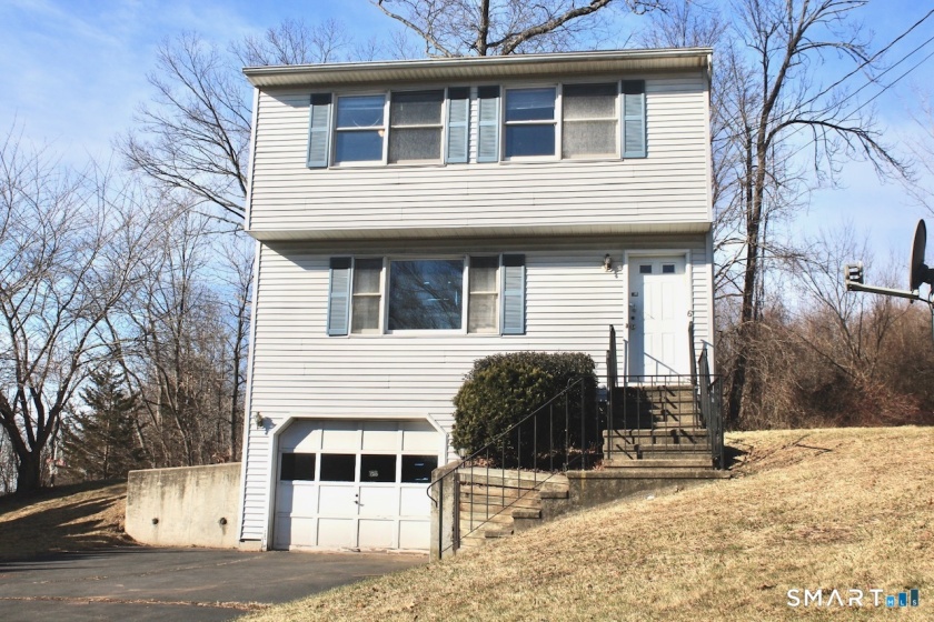 6 North, Wallingford, 06492, 3 Bedrooms Bedrooms, 0 ,1 BathroomBathrooms,Single Family For Sale,For Sale,North,0,24139062