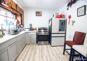 947 Pearl Lake, Waterbury, 06706, 2 Bedrooms Bedrooms, 0 ,1 BathroomBathrooms,Single Family For Sale,For Sale,Pearl Lake,0,24154927
