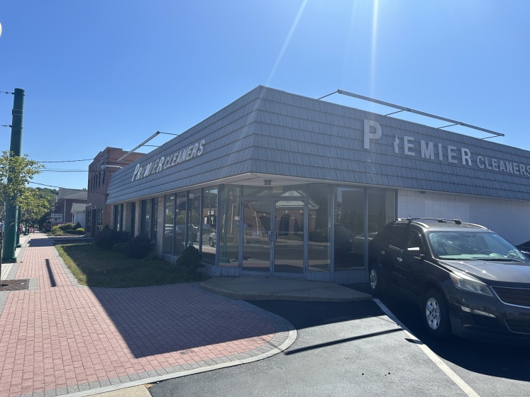 25 Market, Newington, 06111, 0 , 0 ,0,Commercial For Lease,For Rent,Market,0,24129047
