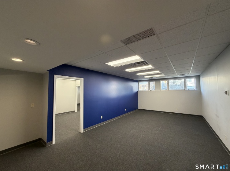 27 Meriden, Southington, 06489, 0 , 0 ,0,Commercial For Lease,For Rent,Meriden,0,24161325