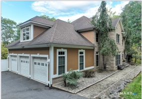 4 Southdown, Bristol, 06010, 4 Bedrooms Bedrooms, 0 ,2 BathroomsBathrooms,Single Family For Sale,For Sale,Southdown,0,24144612