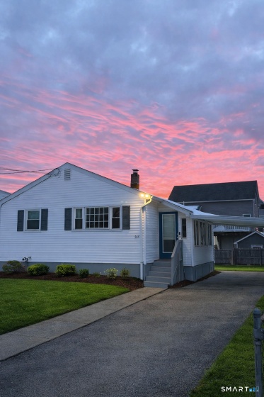 945 Broadway, Milford, 06460, 2 Bedrooms Bedrooms, 0 ,1 BathroomBathrooms,Residential Rental,For Sale,Broadway,0,24162557