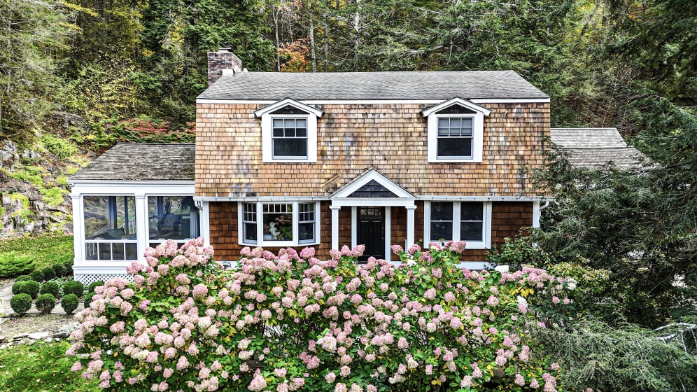 102 Westwoods, Sharon, 06069, 4 Bedrooms Bedrooms, 0 ,3 BathroomsBathrooms,Residential Rental,For Sale,Westwoods,0,24164845
