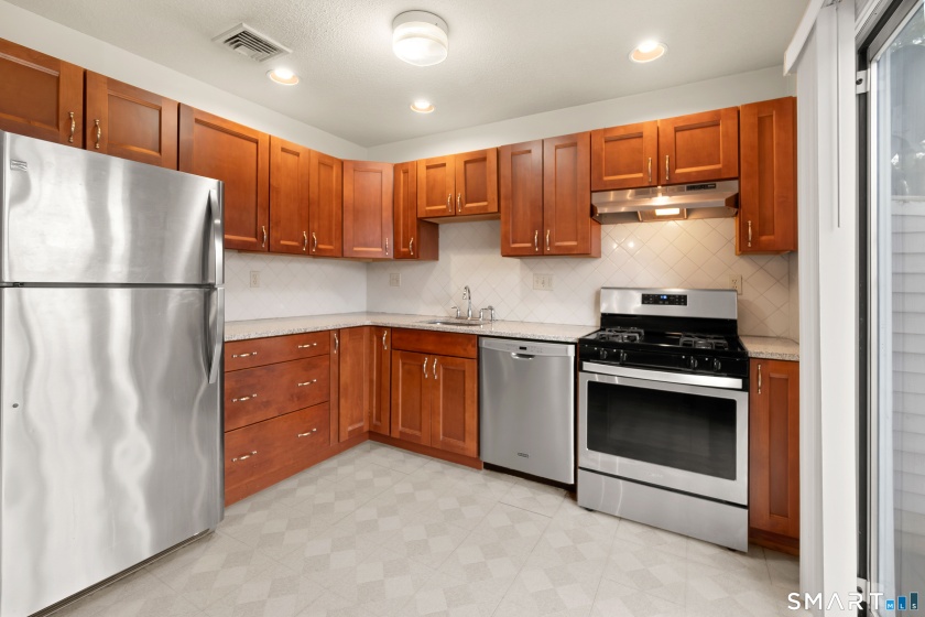 48 Homeside, West Haven, 06516, 2 Bedrooms Bedrooms, 0 ,1 BathroomBathrooms,Condo/co-op For Sale,For Sale,Homeside,0,24160332