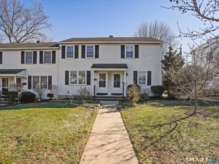 214 Sylvan Knoll, Stamford, 06902, 2 Bedrooms Bedrooms, 0 ,1 BathroomBathrooms,Condo/co-op For Sale,For Sale,Sylvan Knoll,0,24158702