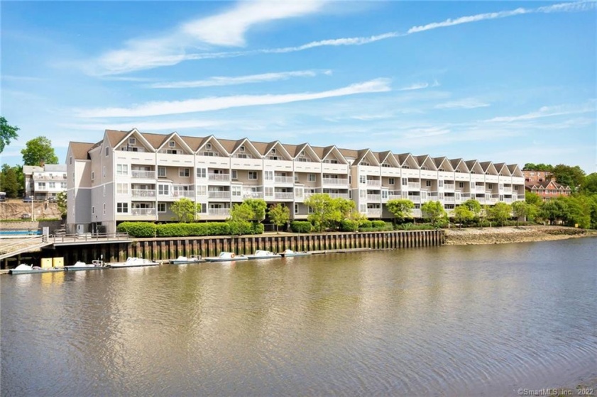 4 Daskams, Norwalk, 06851, 2 Bedrooms Bedrooms, 0 ,2 BathroomsBathrooms,Condo/co-op For Sale,For Sale,Daskams,0,24161670