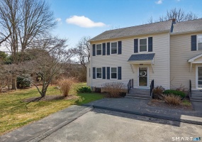 10 Castle Meadow, Stonington, 06379, 2 Bedrooms Bedrooms, 0 ,2 BathroomsBathrooms,Condo/co-op For Sale,For Sale,Castle Meadow,0,24165275