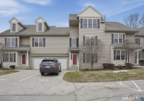 74 Perry, Putnam, 06260, 2 Bedrooms Bedrooms, 0 ,1 BathroomBathrooms,Condo/co-op For Sale,For Sale,Perry,0,24161575