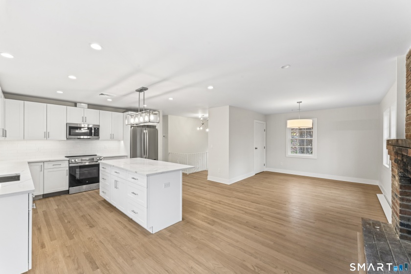 147 Thayer Pond, Wilton, 06897, 4 Bedrooms Bedrooms, 0 ,3 BathroomsBathrooms,Single Family For Sale,For Sale,Thayer Pond,0,24107034