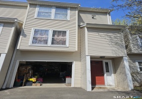380 Hitchcock, Waterbury, 06705, 3 Bedrooms Bedrooms, 0 ,2 BathroomsBathrooms,Condo/co-op For Sale,For Sale,Hitchcock,0,24168063