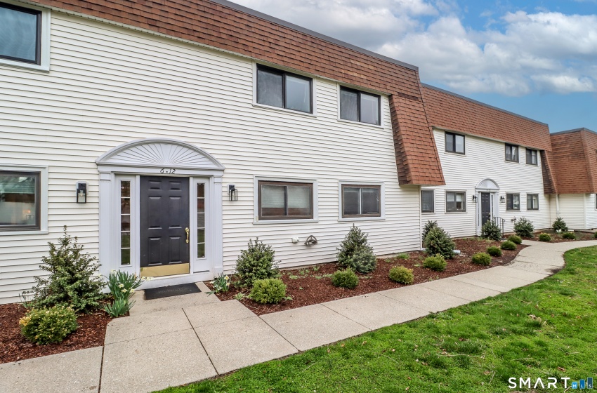 12 Hulls, Fairfield, 06890, 2 Bedrooms Bedrooms, 0 ,2 BathroomsBathrooms,Condo/co-op For Sale,For Sale,Hulls,0,24163133