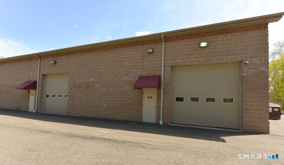 8 Pecks, Newtown, 06470, 0 , 0 ,0,Commercial For Lease,For Rent,Pecks,0,24169801
