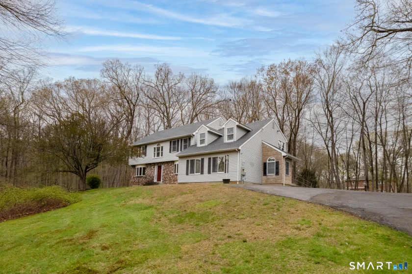 90 Fenn, Middlebury, 06762, 4 Bedrooms Bedrooms, 0 ,2 BathroomsBathrooms,Single Family For Sale,For Sale,Fenn,0,24167501