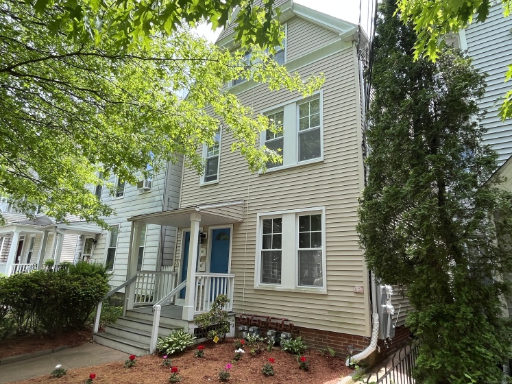 86 Edwards, New Haven, 06511, 4 Bedrooms Bedrooms, 0 ,2 BathroomsBathrooms,Residential Rental,For Sale,Edwards,0,24170224