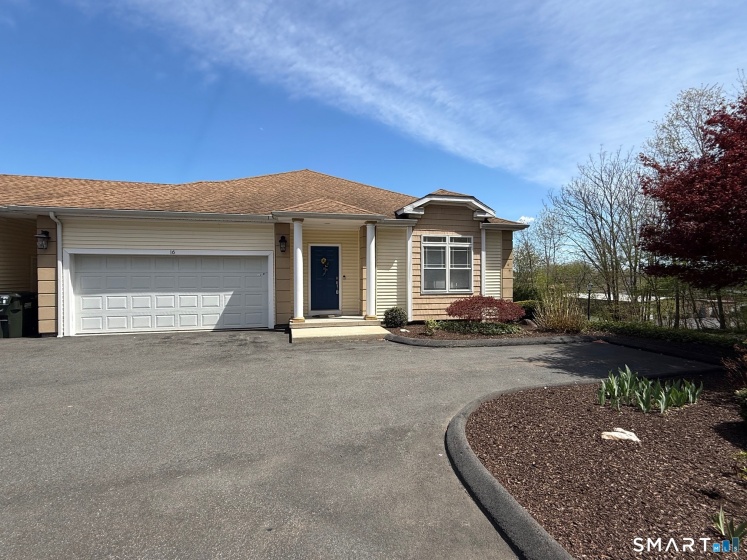 270 New Britain, Berlin, 06037, 2 Bedrooms Bedrooms, 0 ,2 BathroomsBathrooms,Condo/co-op For Sale,For Sale,New Britain,0,24168566