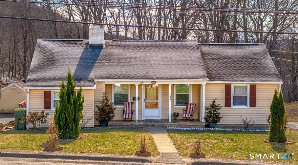 136 Pearl Lake, Waterbury, 06706, 3 Bedrooms Bedrooms, 0 ,2 BathroomsBathrooms,Single Family For Sale,For Sale,Pearl Lake,0,24172988