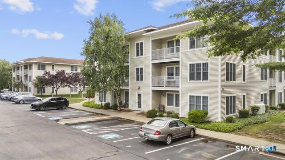 468 Main, East Lyme, 06357, 2 Bedrooms Bedrooms, 0 ,2 BathroomsBathrooms,Condo/co-op For Sale,For Sale,Main,0,24172530