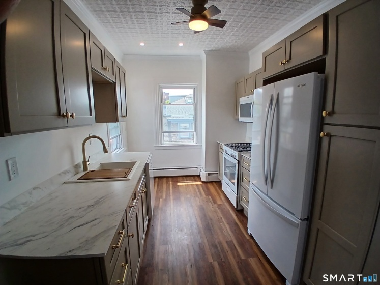117-119 Water, Stonington, 06378, 2 Bedrooms Bedrooms, 0 ,1 BathroomBathrooms,Residential Rental,For Sale,Water,0,24174690