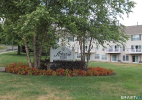 701 Sienna, Danbury, 06810, 2 Bedrooms Bedrooms, 0 ,2 BathroomsBathrooms,Condo/co-op For Sale,For Sale,Sienna,0,24174129