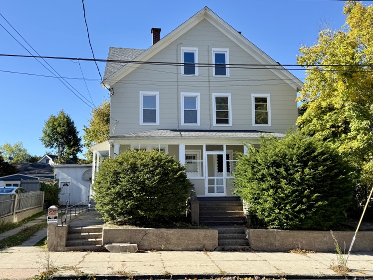 22 Hawthorne, Derby, 06418, 5 Bedrooms Bedrooms, 0 ,2 BathroomsBathrooms,Residential Rental,For Sale,Hawthorne,0,24175632