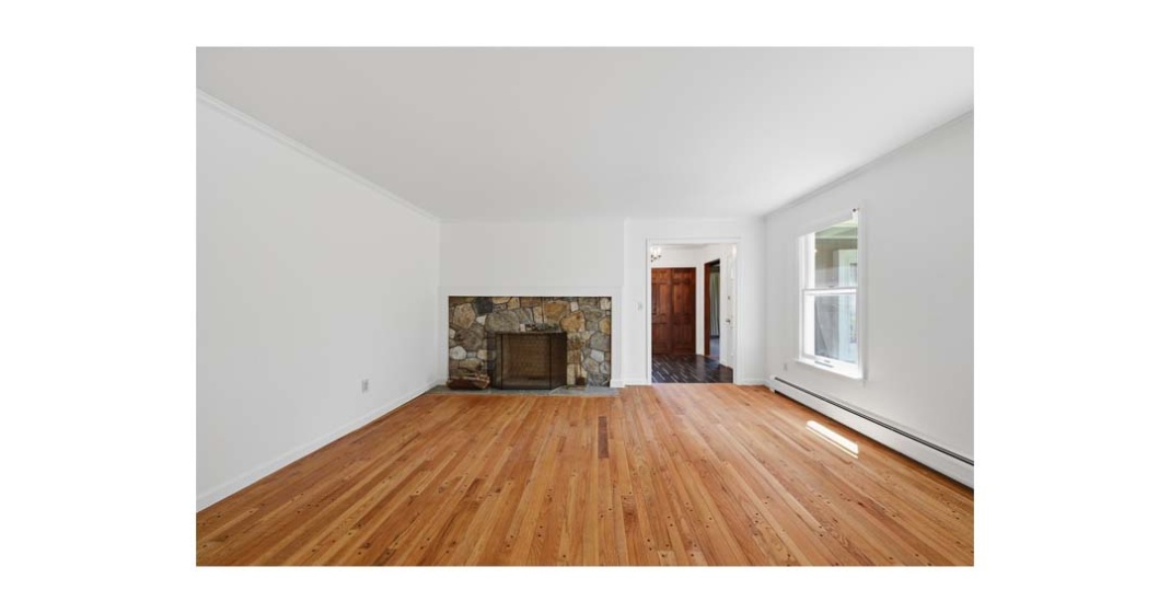 15 Valley View Rd, Newtown, Connecticut 06470, 4 Bedrooms Bedrooms, 0 ,3 BathroomsBathrooms,Single Family For Sale,For Sale,Valley View Rd,0,170625928